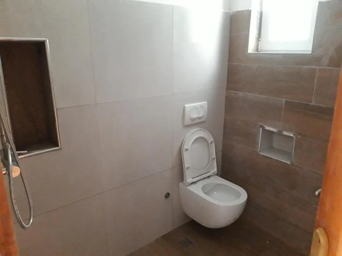 Villa Bujtinat Skenderi Gjinar 2