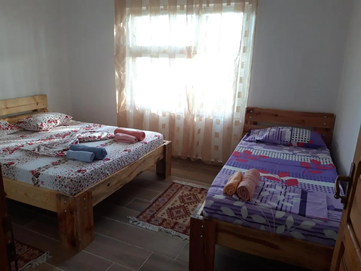 Villa Bujtinat Skenderi Gjinar 2 Albania