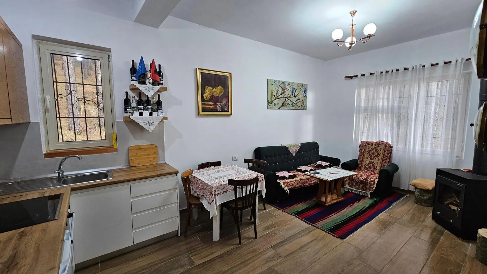 Villa Bujtinat Skenderi Gjinar 2 Сasa de vacaciones